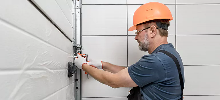 Commercial Garage Door Repair in Oakland, CA
