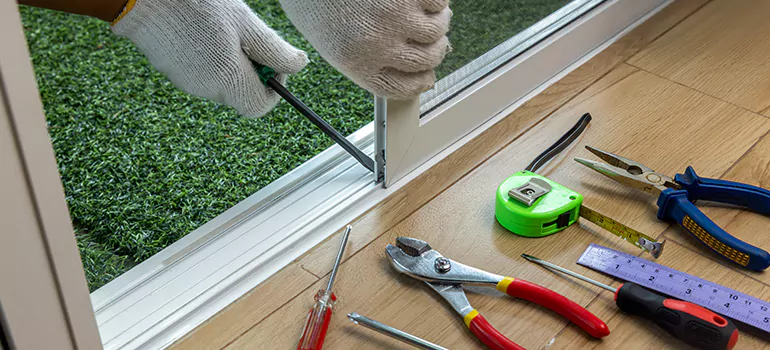 Window Hinge Repair in Oakland, CA